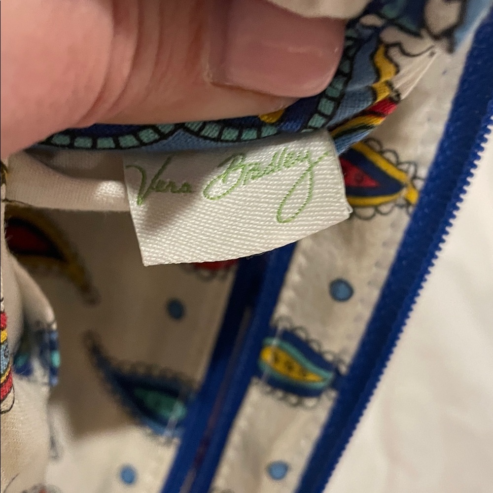 VERA BRADLEY Marina Paisley Push Lock Wristlet in White-Blue Multi Color, EUC - Picture 7 of 9